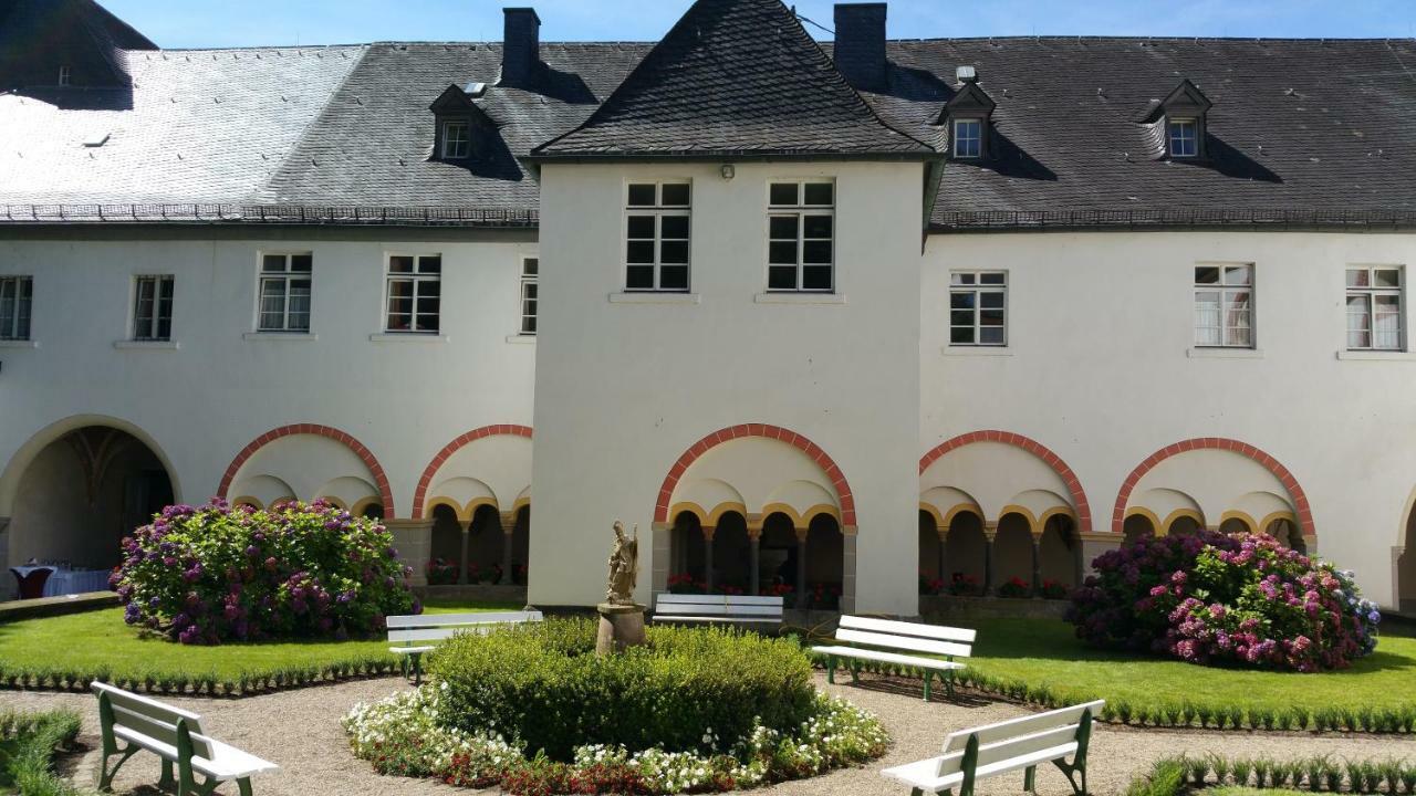 Gaestehaus Der Abtei Sayn Бендорф Екстериор снимка