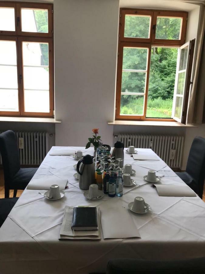 Gaestehaus Der Abtei Sayn Бендорф Екстериор снимка